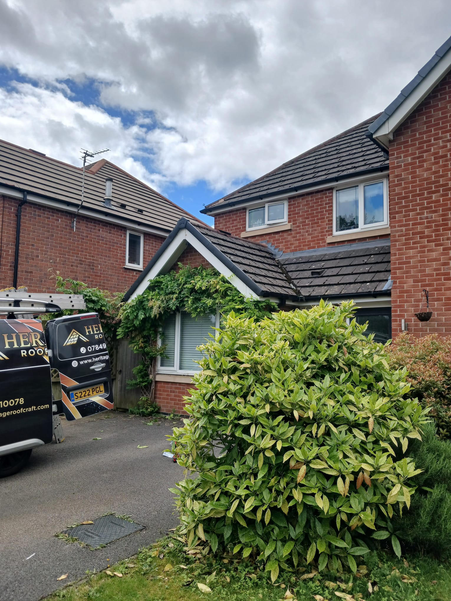 Why Homeowners in Stafford Should Never Ignore Early Signs of Roof Damage
